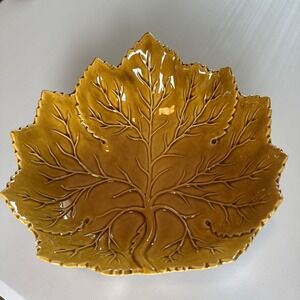 Olfaire Majolica Portugal Yellow Maple Cabbage Leaf  Serving Dish Bowl (read)